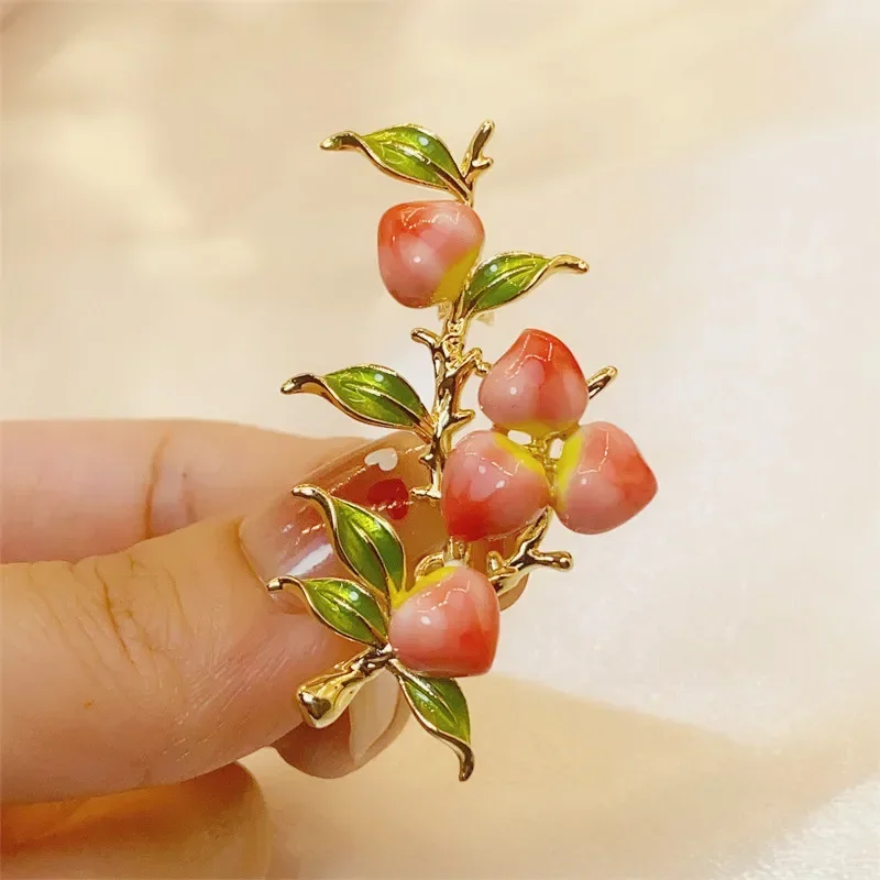 Cute Peach Leaf Enamel Brooches for Women Crystal Zircon Flower Pearl Lapel Pins Wedding Party Corsage Jewelry Gifts