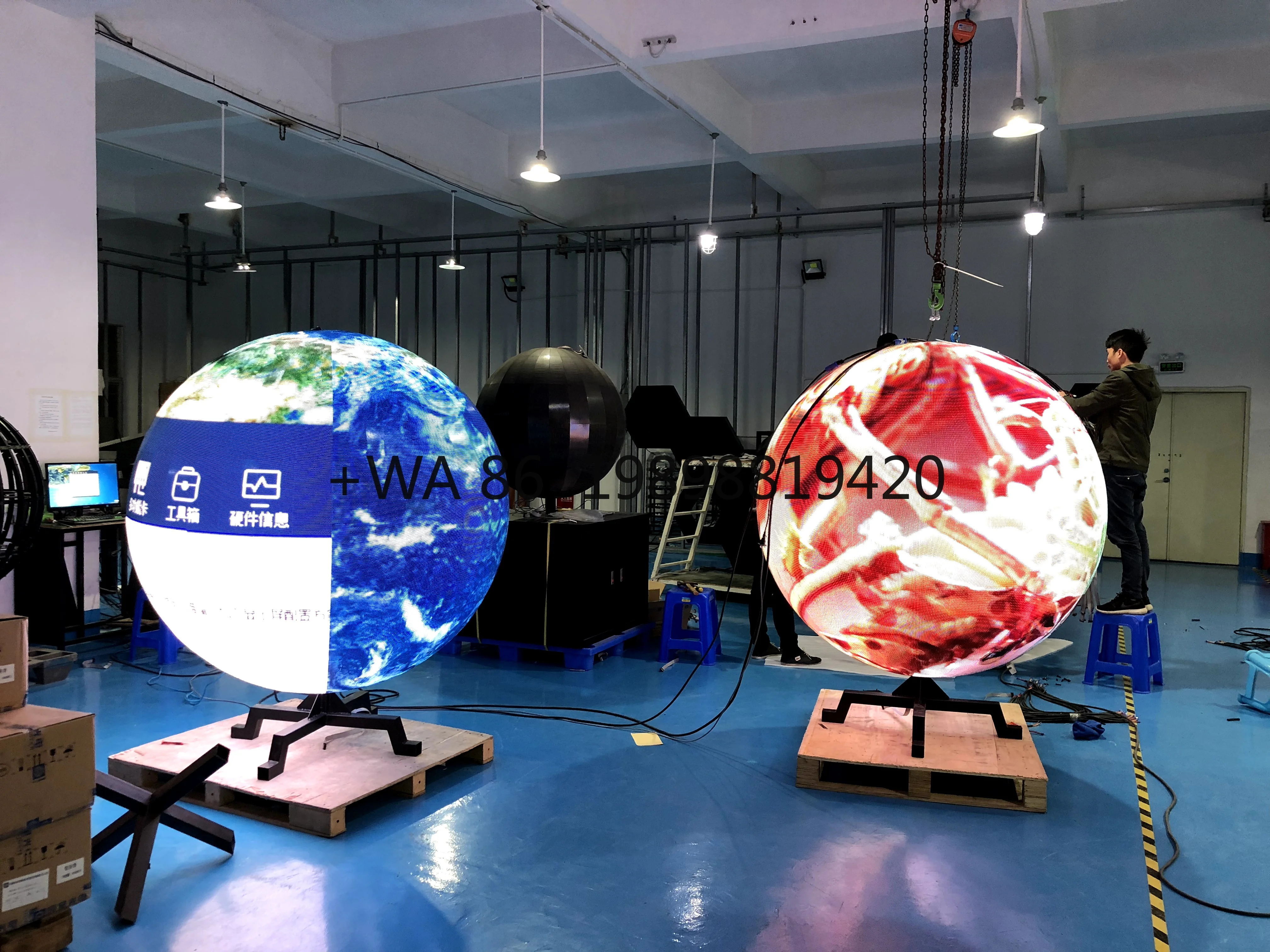 

Customized Sphere LED Display P1.8 P2 P2.5 Digital Round Screen 3D Video Irregular Spherical LED Display