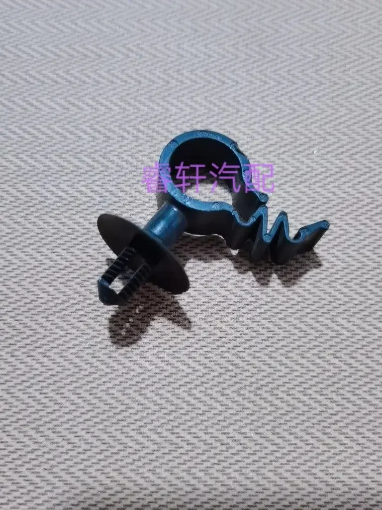 1pc for 12-18 Sagitar Oxygen sensor clip bracket buckle