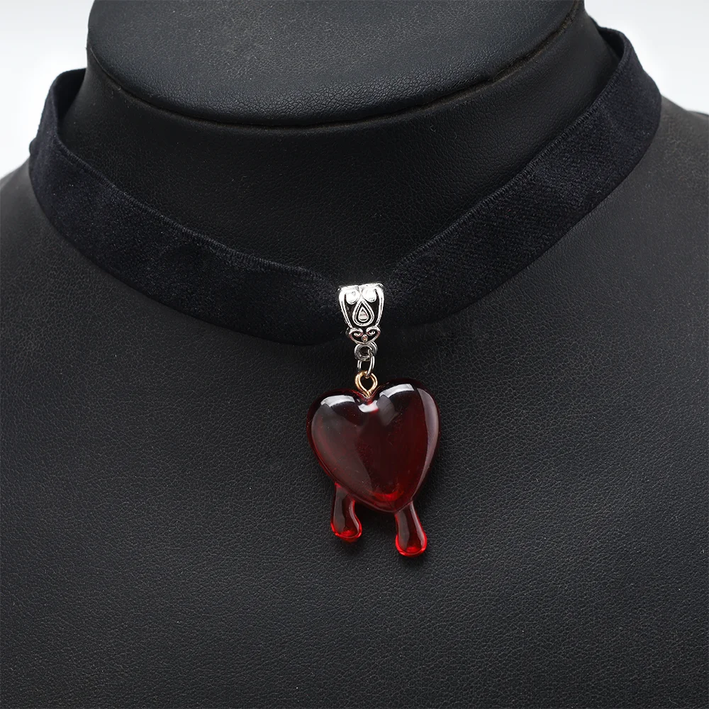 Retro Vintage Gothic Chocker Harajuku Love Drop Blood Heart-shaped Chokers Goth Black Velvet Heart Crystal Pendant Choker Neckla