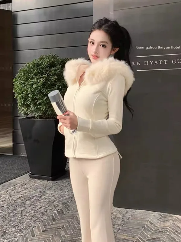 

Комплект в корейском стиле: уникальная супермодная куртка с капюшоном и повседневные брюки — готовый образ для весны 2026 года