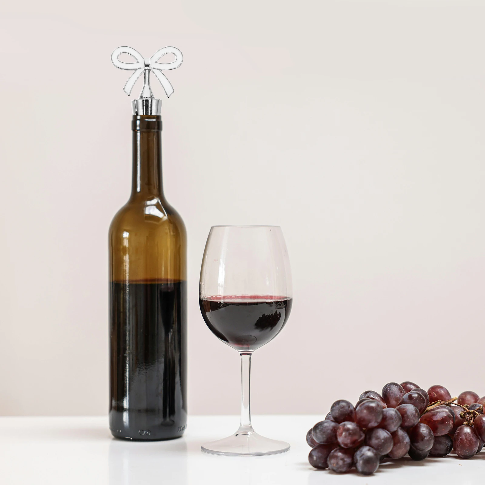 

2pcs Alloy Plug Bowknot Design Airtight Wine Stoppers Reusable Silicone Bottle Stopper Leakproof Red Wine Bottle Caps For