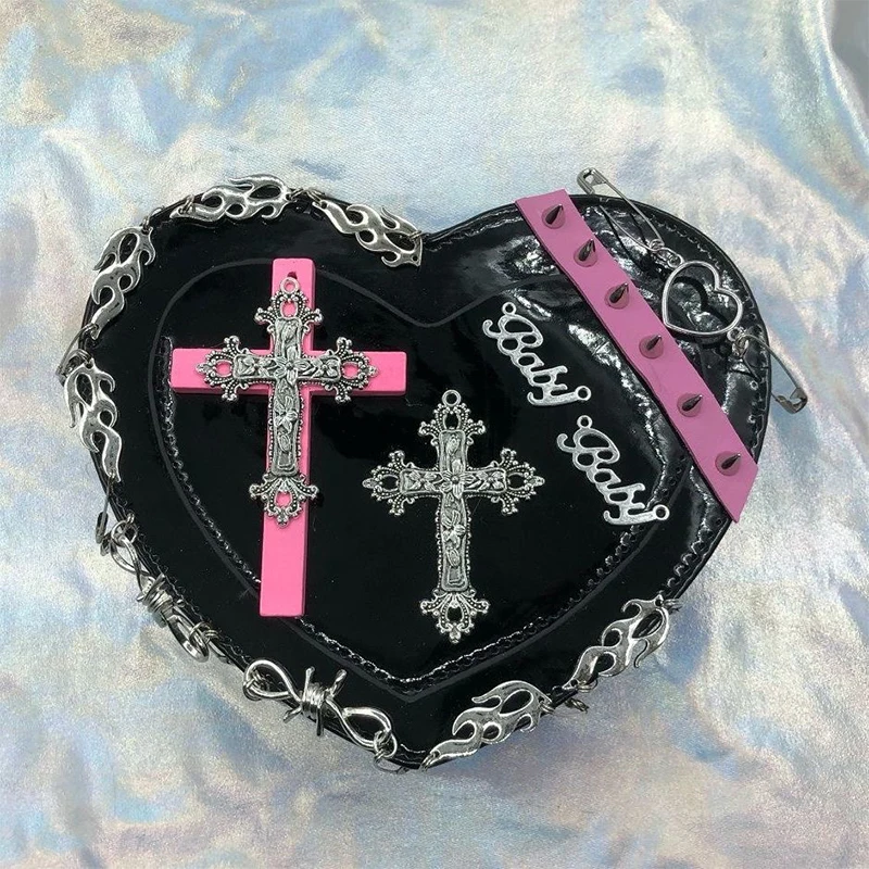 Gothic Style Women's Bag 2023 New Cross Decorate Girls Heart-Shaped Bag Characterful Rivet Punk Shoulder Purse Moto & Biker Bags