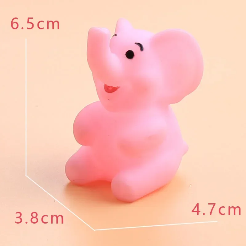 Cute Animals Bath Toy para o bebê Flutuador de borracha macia colorida, Squeeze Sound, Natação Water Play, Animais Brinquedos