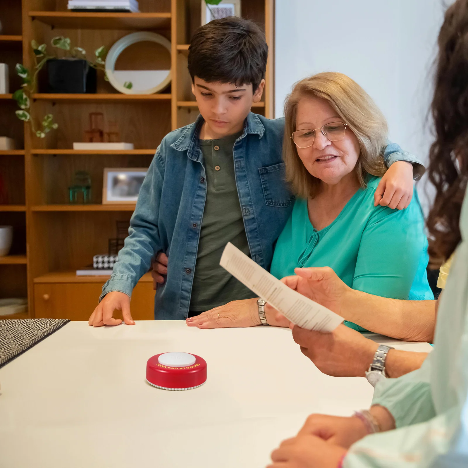 

Screaming Sheep Sound Button - Fun Goat Noise Maker for Parties Pranks Classrooms Dance Events Unique Humor Gift for Adults Kids