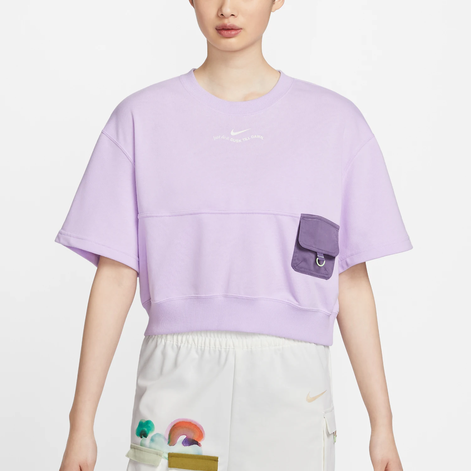 

Nike Women's Fashion Knit Short-Sleeve T-Shirt HF6176-517