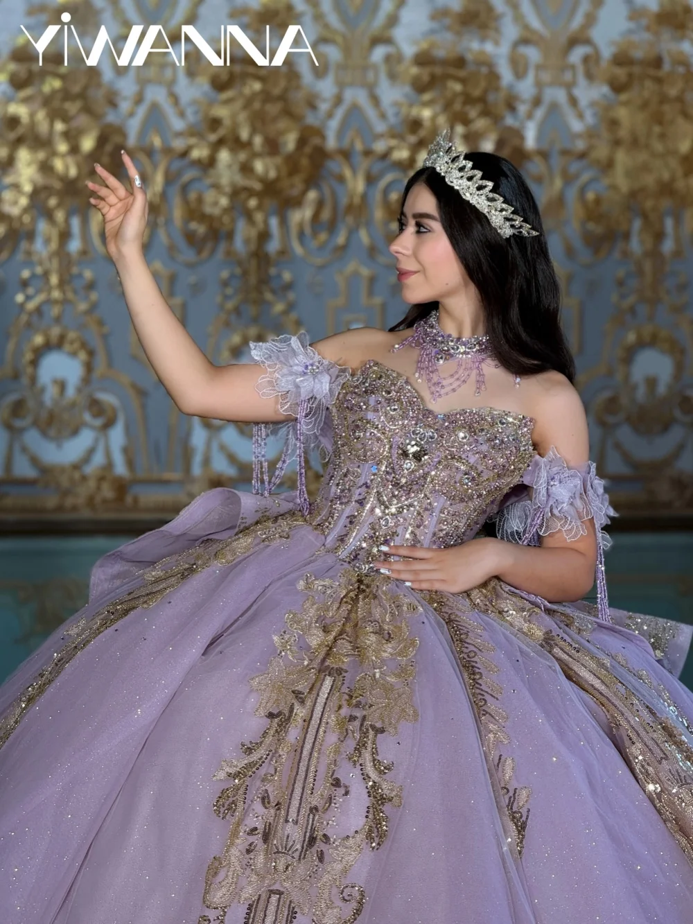 

Lavender Purple Quinceanera Dress Off-Shoulder Ball Gown with Gold Sequin Appliques Sweet 16 Formal Pageant Gowns Customzied