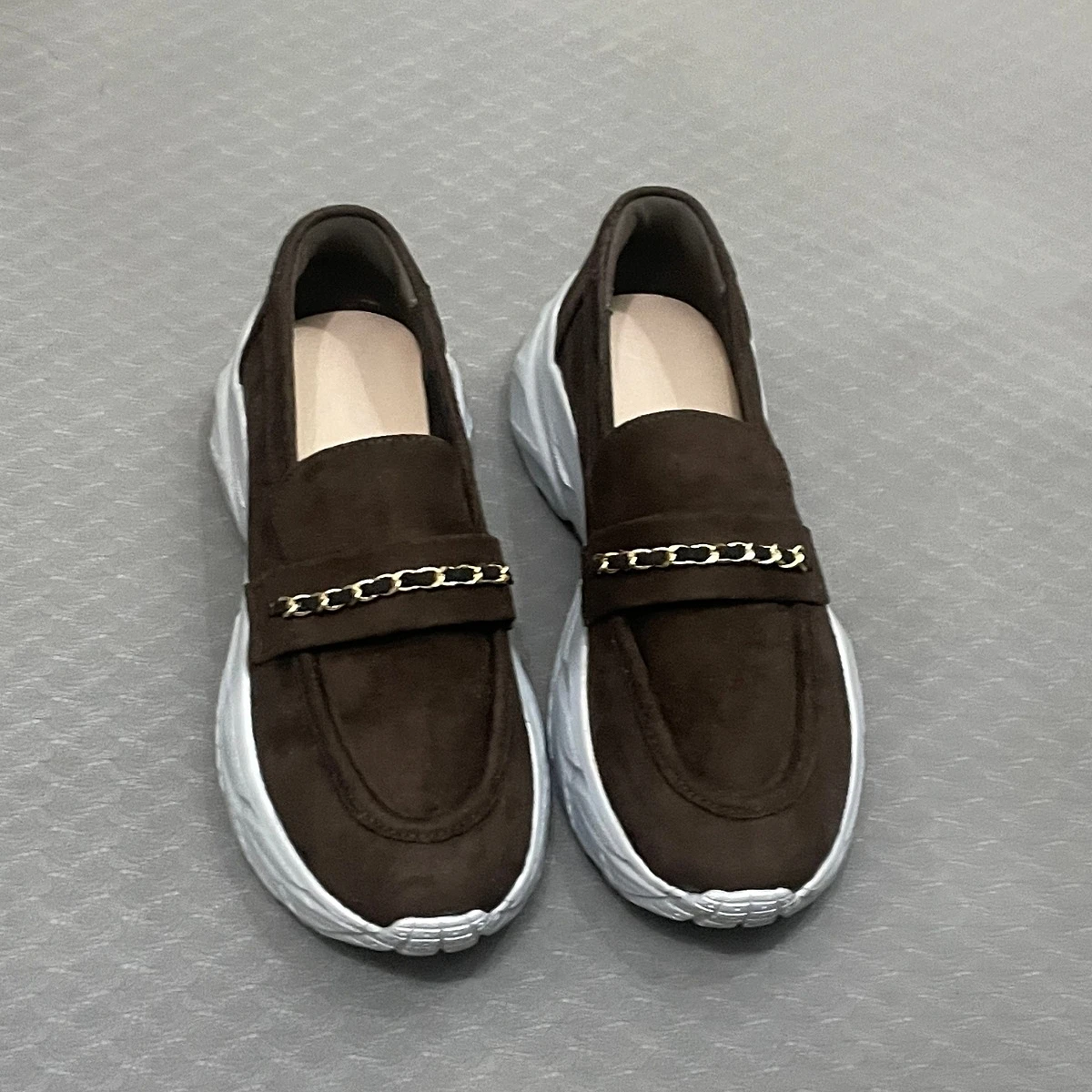Zapatos de mujer de 5 cm, zapatos casuales de alta calidad, zapatillas deportivas de moda, populares entre las mujeres, hechas con cuero genuino, un regalo ideal para Navidad.