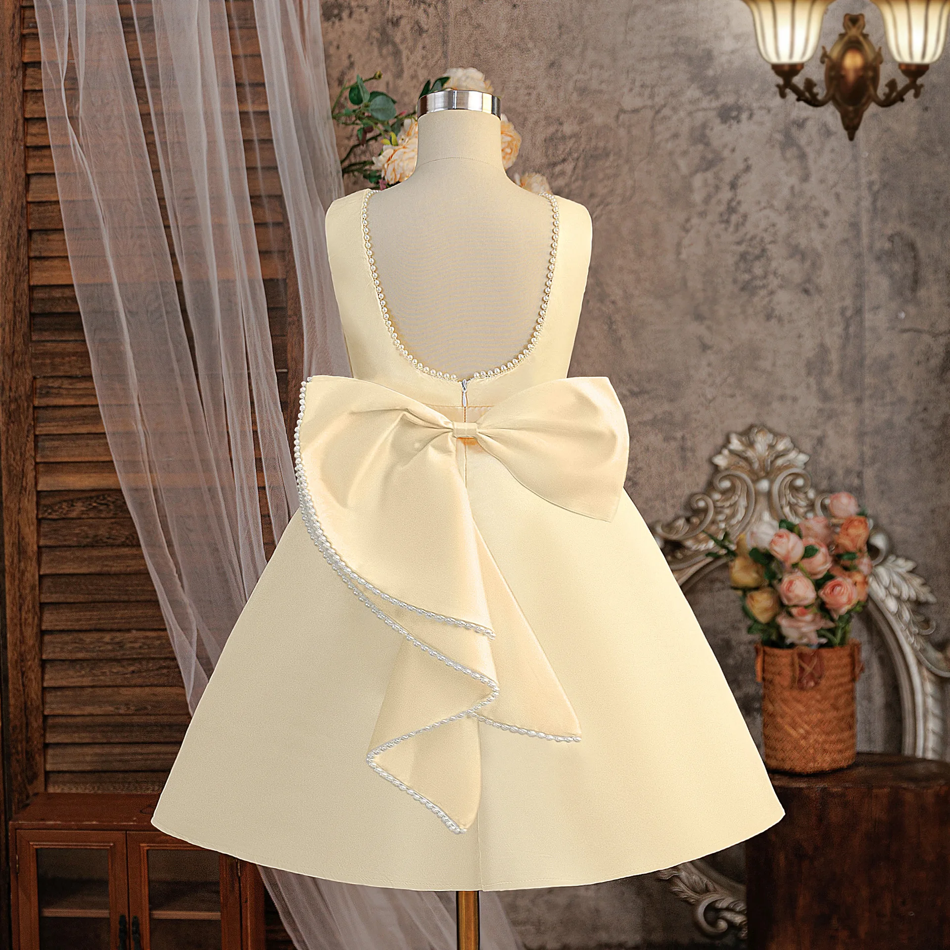 فستان أبيض للفتيات مطرز بفيونكة كبيرة بدون ظهر فستان الأميرة للأطفال لحفلات الزفاف وحفلات أعياد الميلاد #3