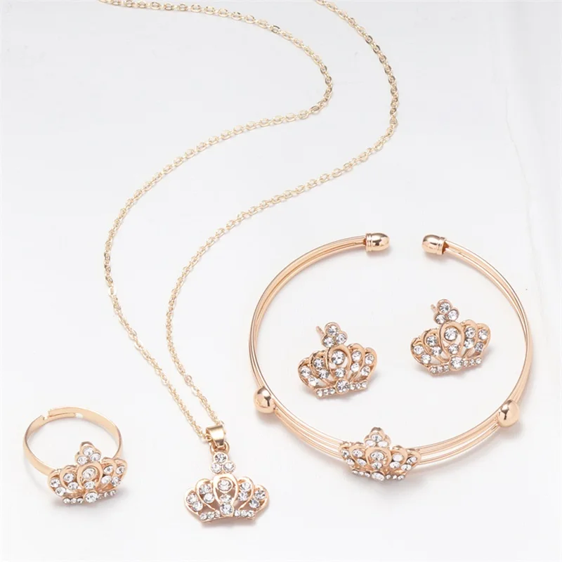Trend Fashion Ladies Crown Jewelry Set Delicate Necklace Earrings Ring Bracelet Jewelry Anniversary Birthday Party Wedding Gift