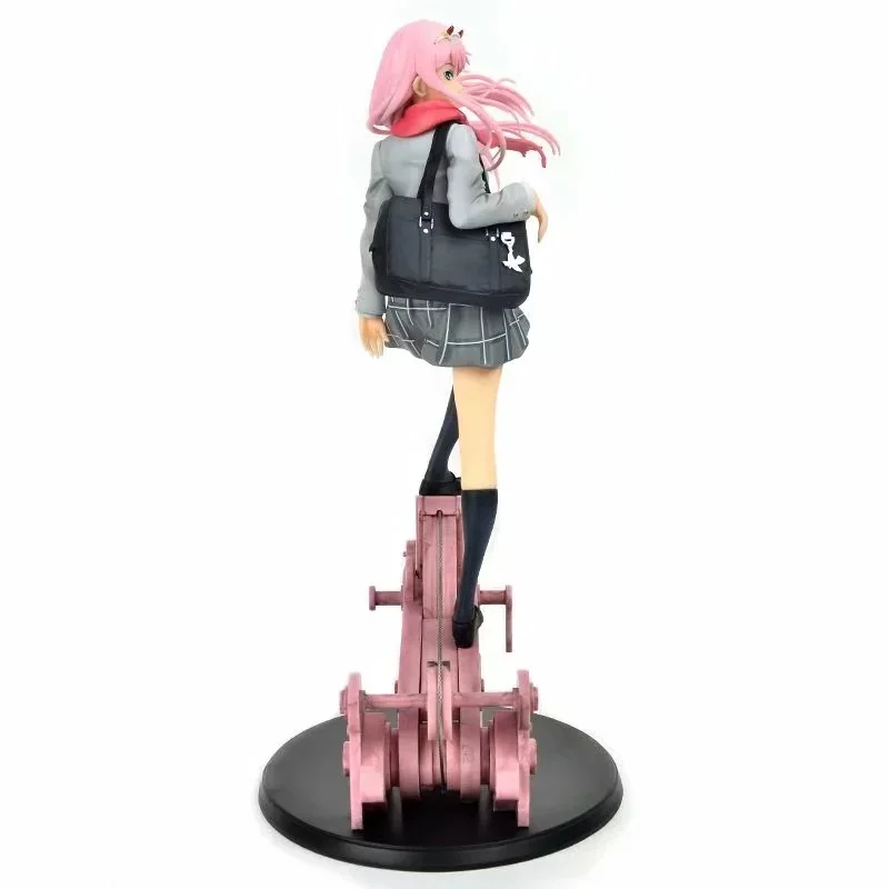 DARLING in the FRANXX w mundurku, bonus 02, figurka modelarska w pudełku