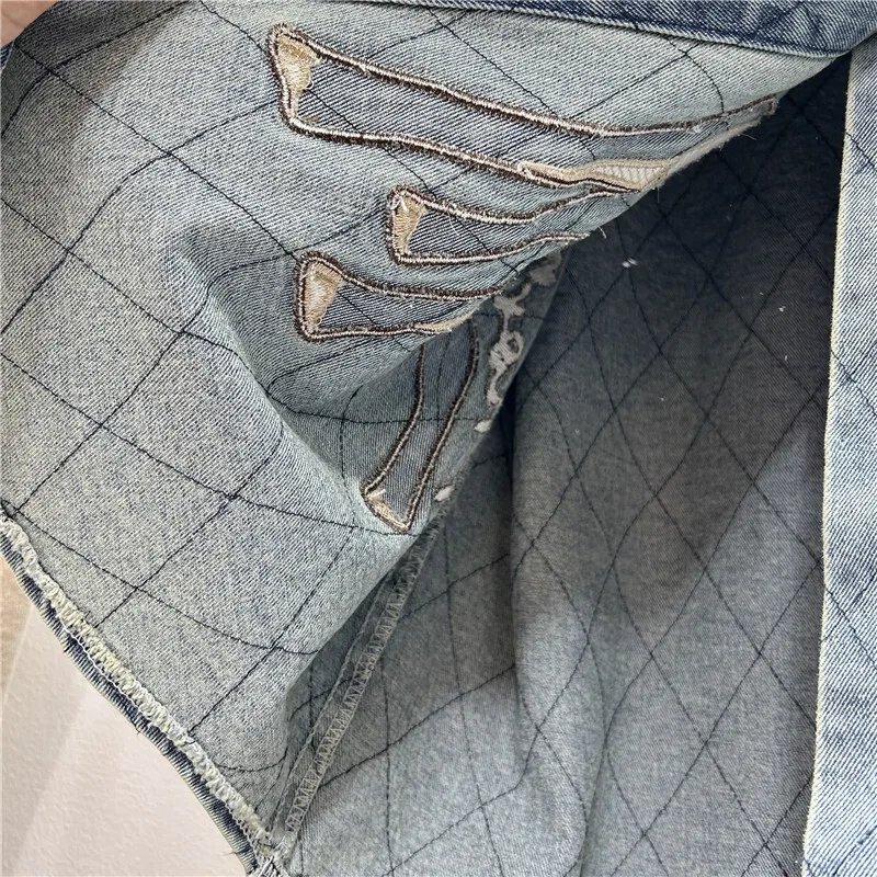 WTHT Trendy Women's Embroidery Animal Design Plaid Denim Shirt 2025 Summer Fashion Lapel Long Sleeve Blouse Female 1LS1345