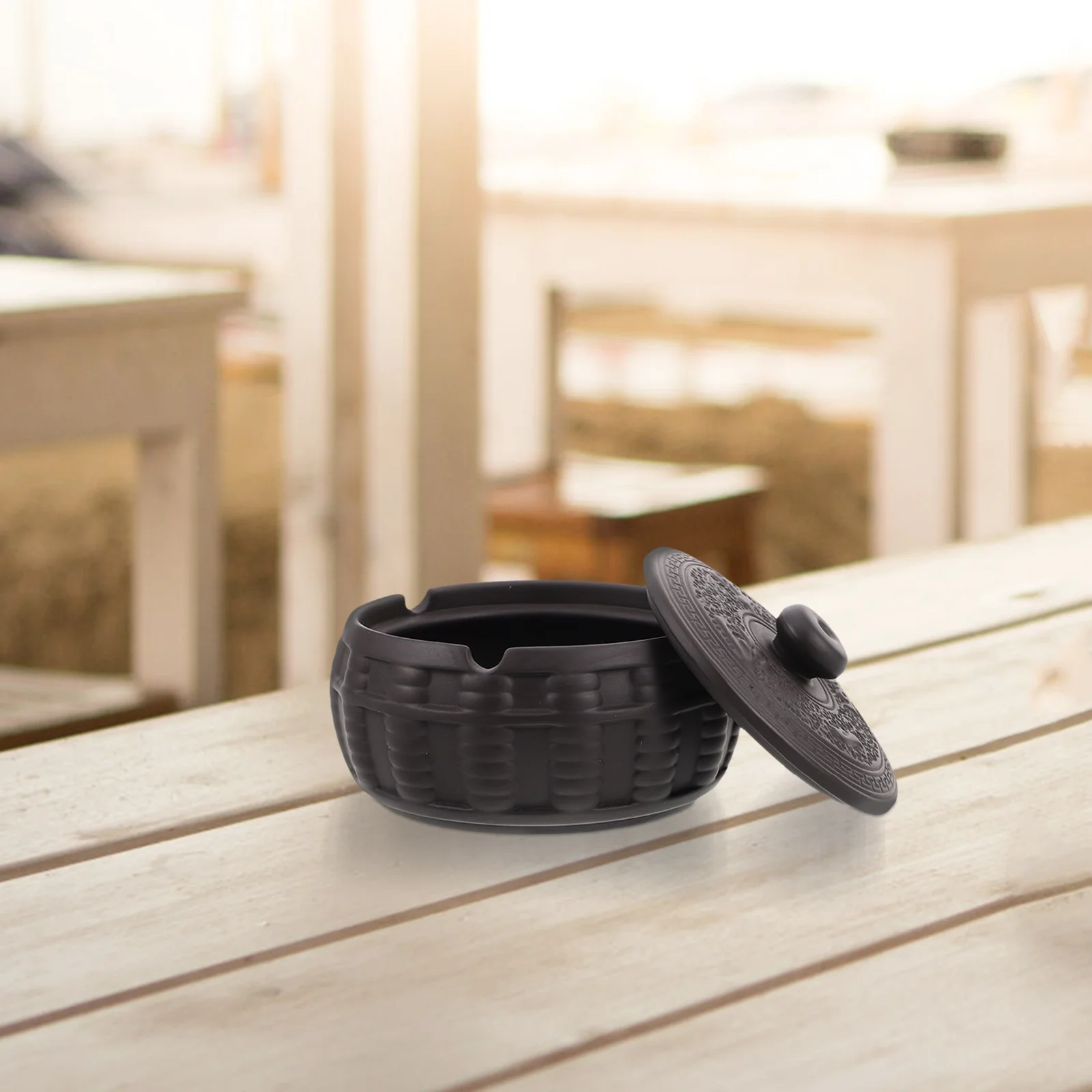 

Ashtray with Lid for Travel Events Patio Holder Ashtrays Garden Home Artistic