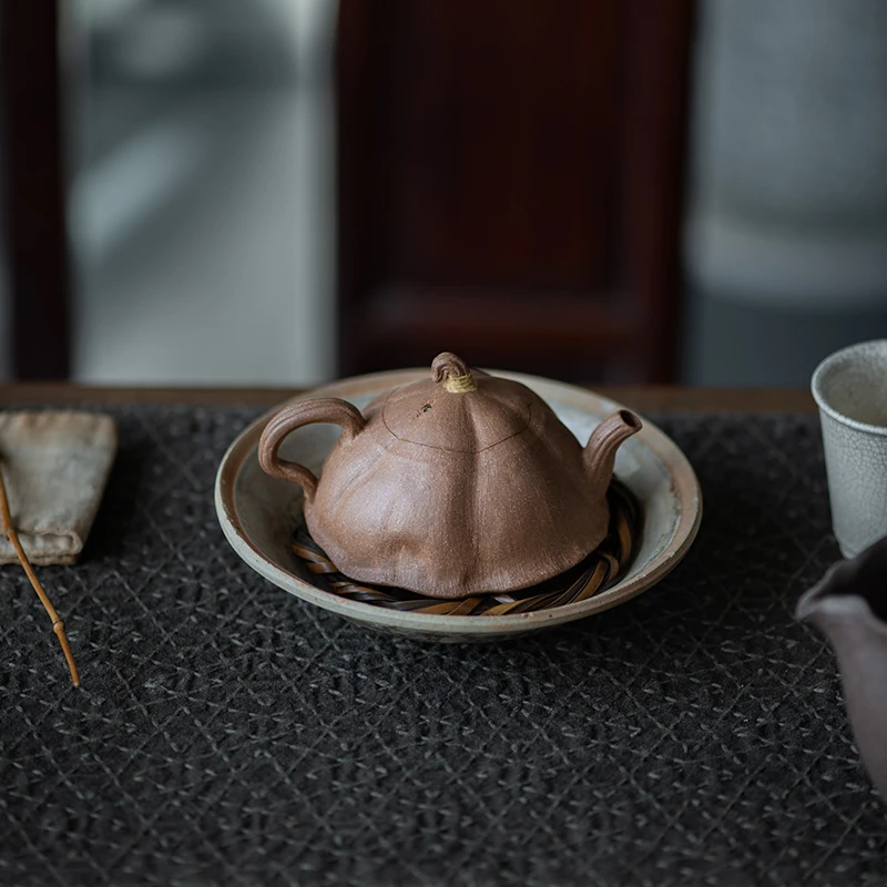 Yixing Purple Sand Lotus Seedpod Bionic Pot Raw Ore Beige Clay Handmade Exquisite Flower Device Small Capacity Silent Style