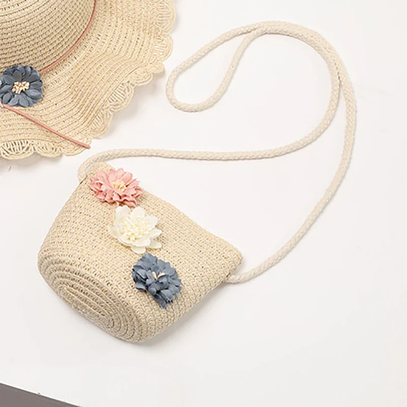 

Girls' Lace Crossbody Bag - Summer Straw Purse with Flower Pendant Cute Beach Shoulder Bag