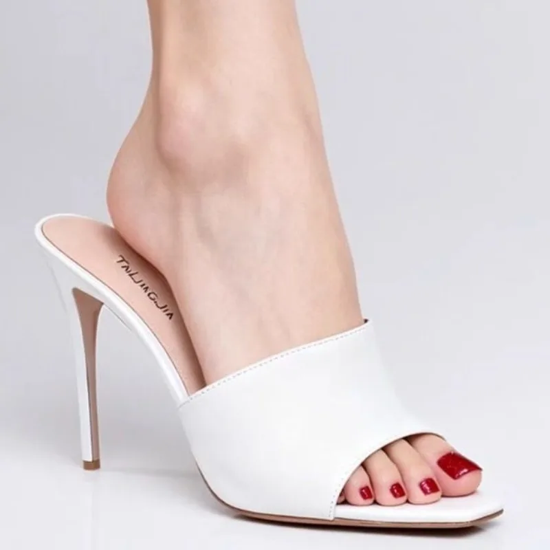 

Cool slippers for women, 2026 new high heels, slim heels, summer fashion temperament, patent leather sexy outdoor slippers