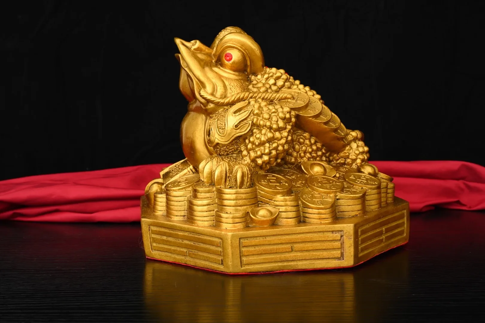 

Pure copper Bagua Gold Toad home decoration ornaments
