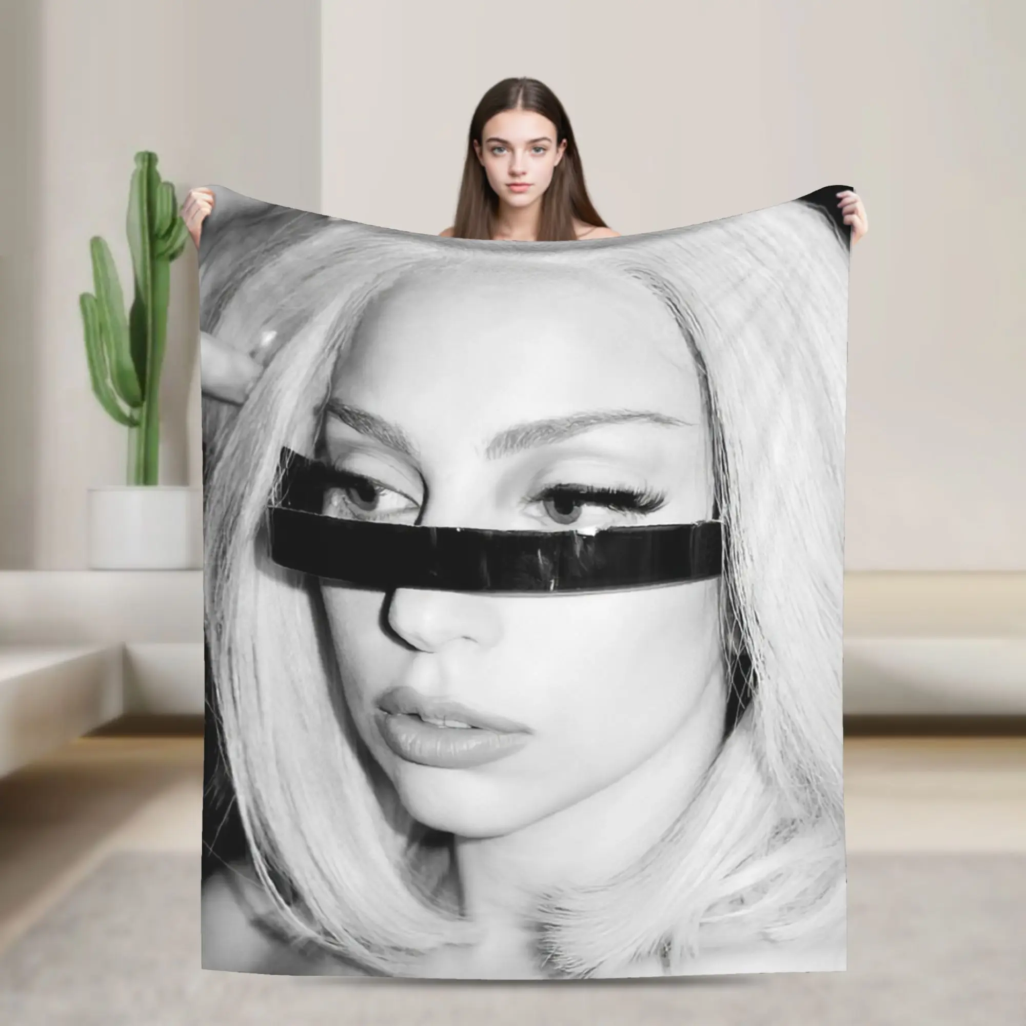 

LADY GAGA MAYHEM Blankets Flannel Decoration Breathable Lightweight Throw Blanket for Home Outdoor Bedspread