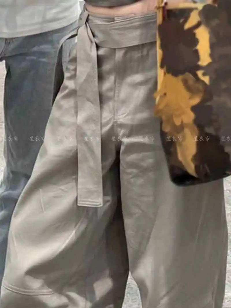 

Women's Light Grey Baggy Y2k Cargo Parachute Pants Oversize Sweatpants Harajuku Japanese 2000s Style Vintage Boyfriend Trousers