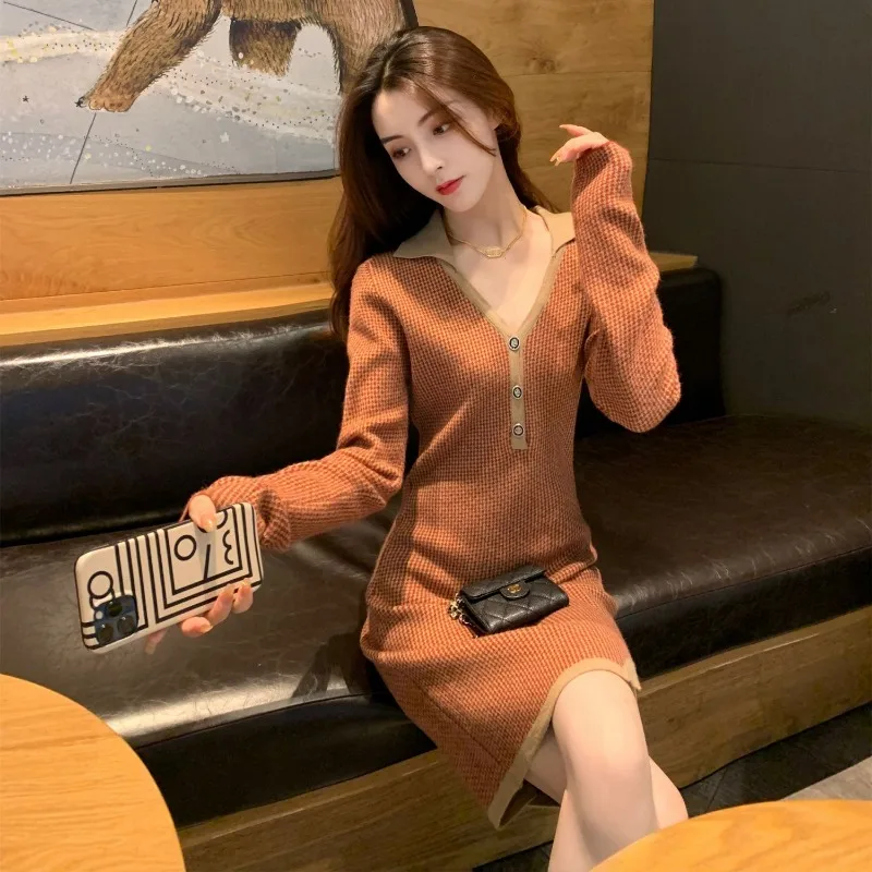 فستان محبوك لخريف وشتاء 2025 فستان جديد قصير بأكمام طويلة على الطراز الفرنسي نحيف غير رسمي مناسب لجميع المباريات #1