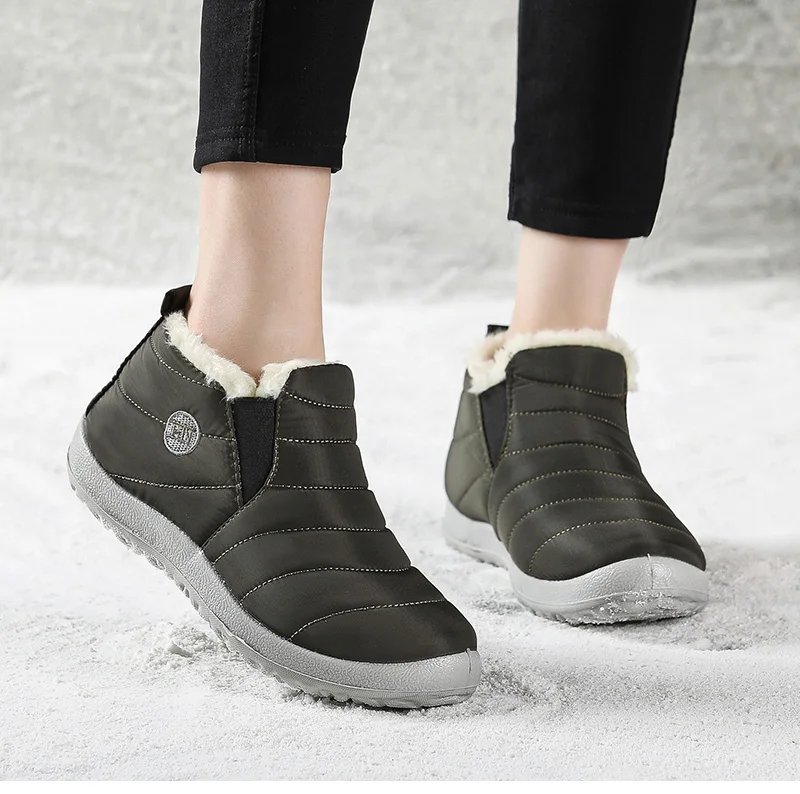 Men’s Fur-Lined Winter Boots 31