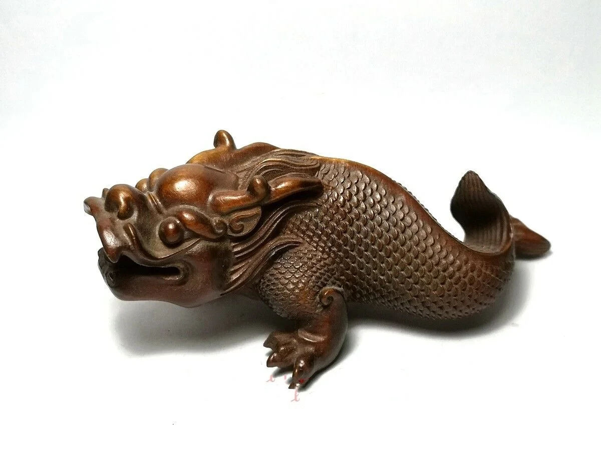 Japanese boxwood hand carved Loong Dragon Figure statue netsuke old collectable