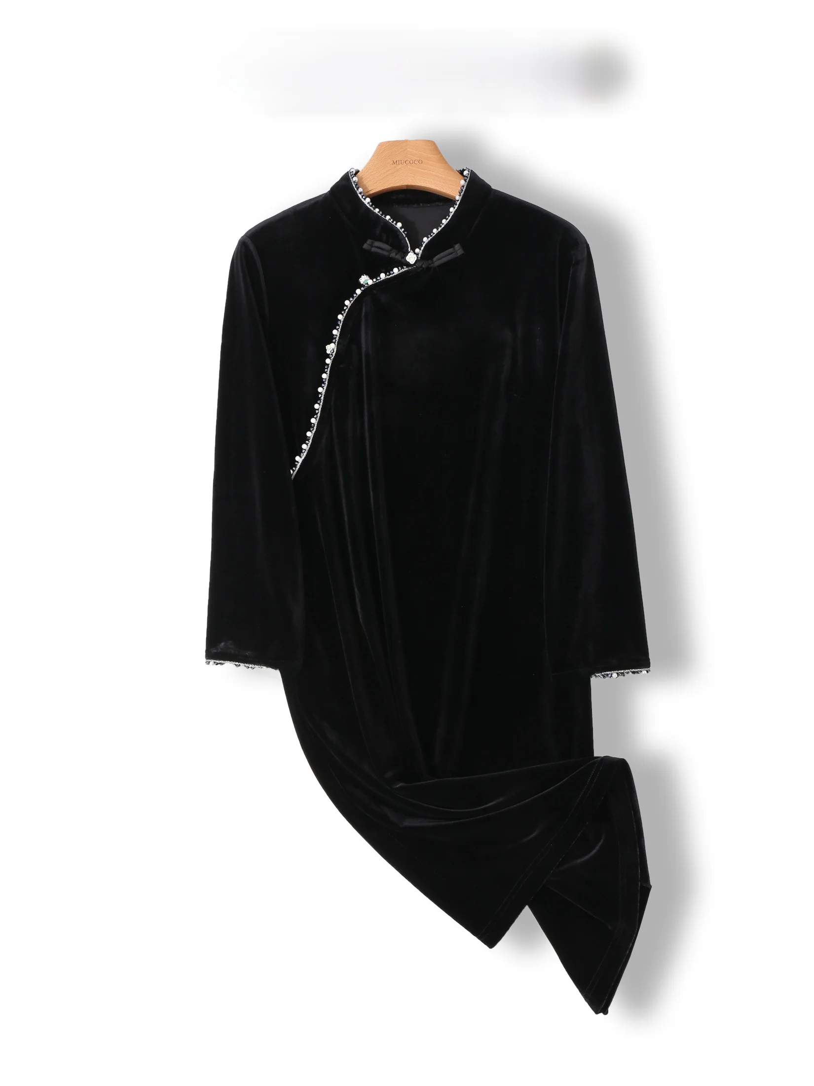

Retro Chinese Style Velvet Long Sleeve Beaded Dress New Handmade Slant Button Design A-Line Skirt Commute Friendly Dress