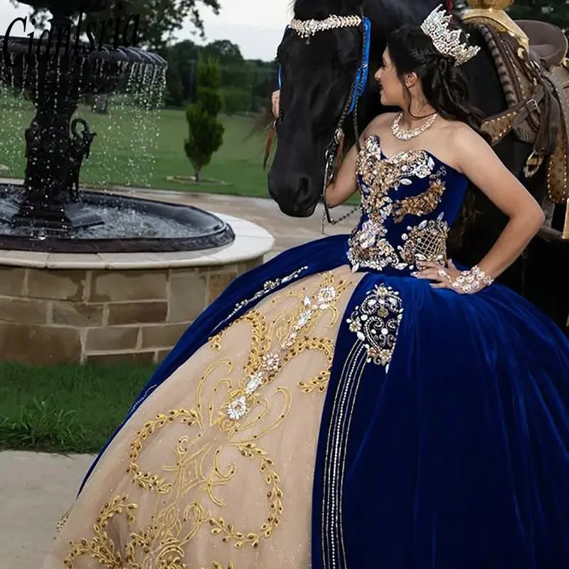 

Princess Beading Crystal Tiered Skirt Quinceanera Dresses With Cape Ball Gown Appliques Lace Sweet 15 Años Mexican Customized
