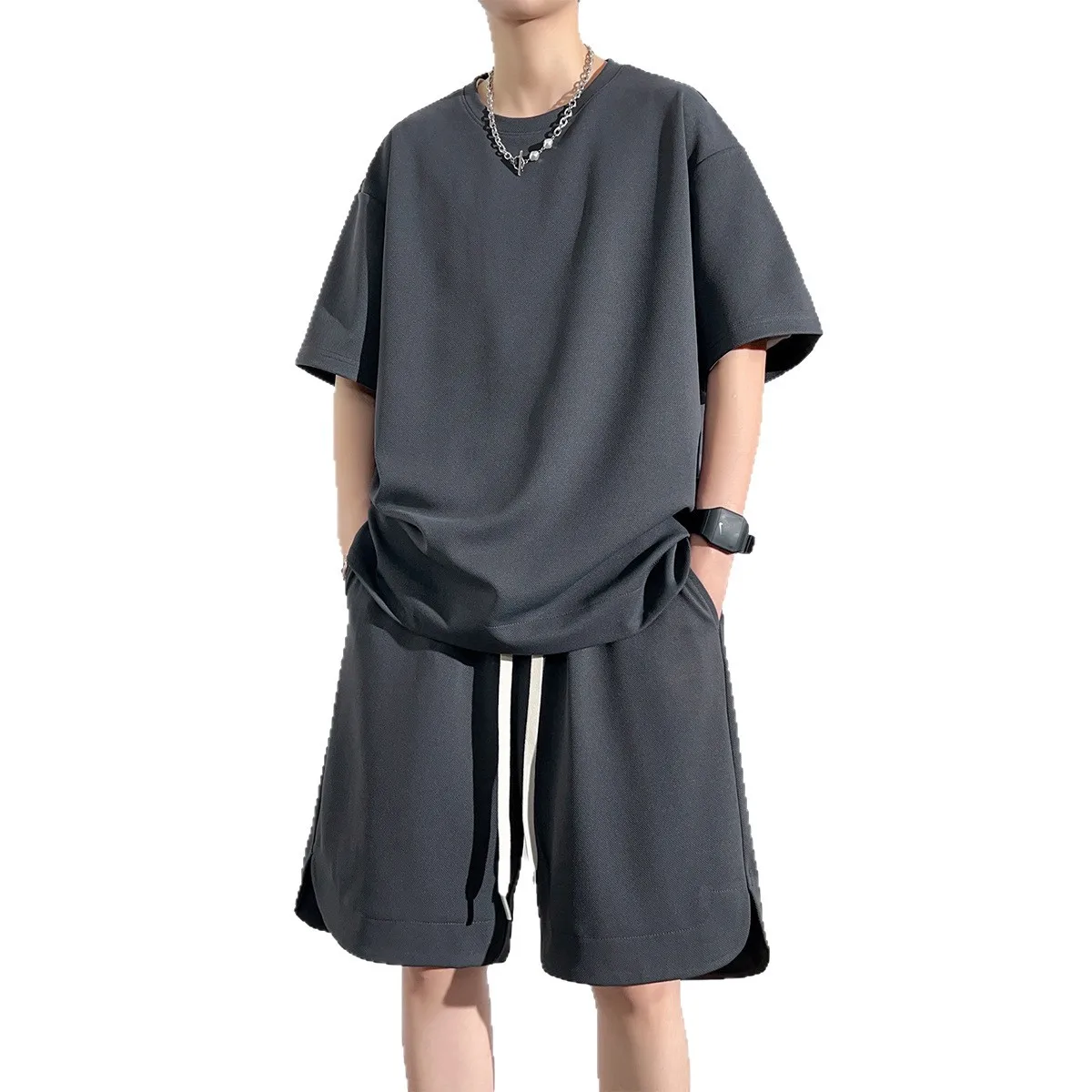 men-wear-a-complete-set-of-summer-shorts-and-short-sleeved-suits