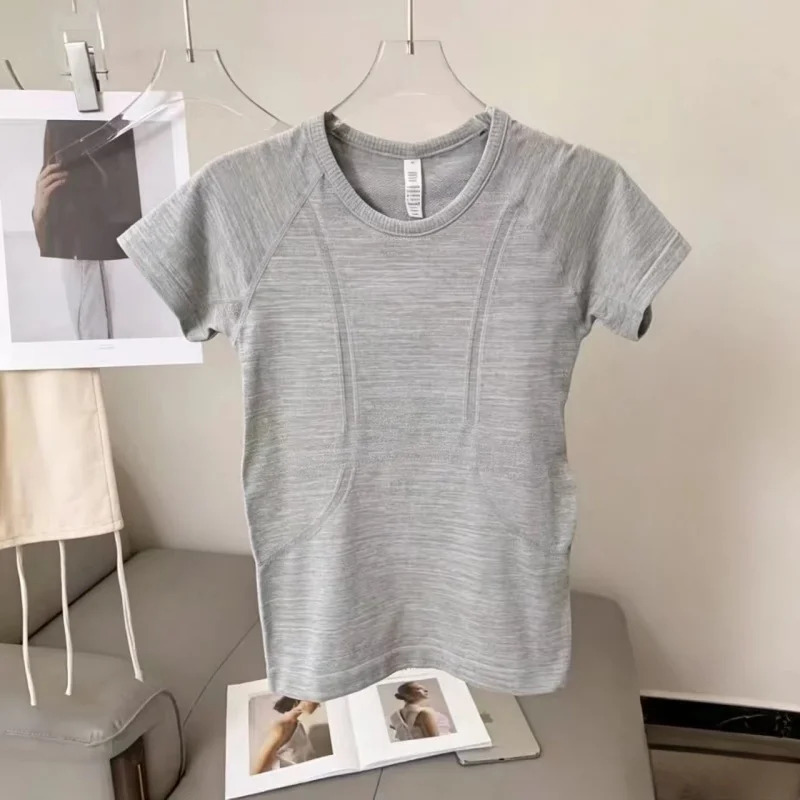 Summer Short Sleeve Integrated Body‑Hugging Sports Tee for Women Slim‑Cut Athletic Top for Running Training Workout Fitness