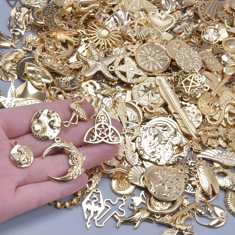 

Mix 10/20pcs/Lot Angel Moon Flower Stainless Steel Charm Gold Color Animal Snake Heart Pendant Charms For Jewelry Making Supply