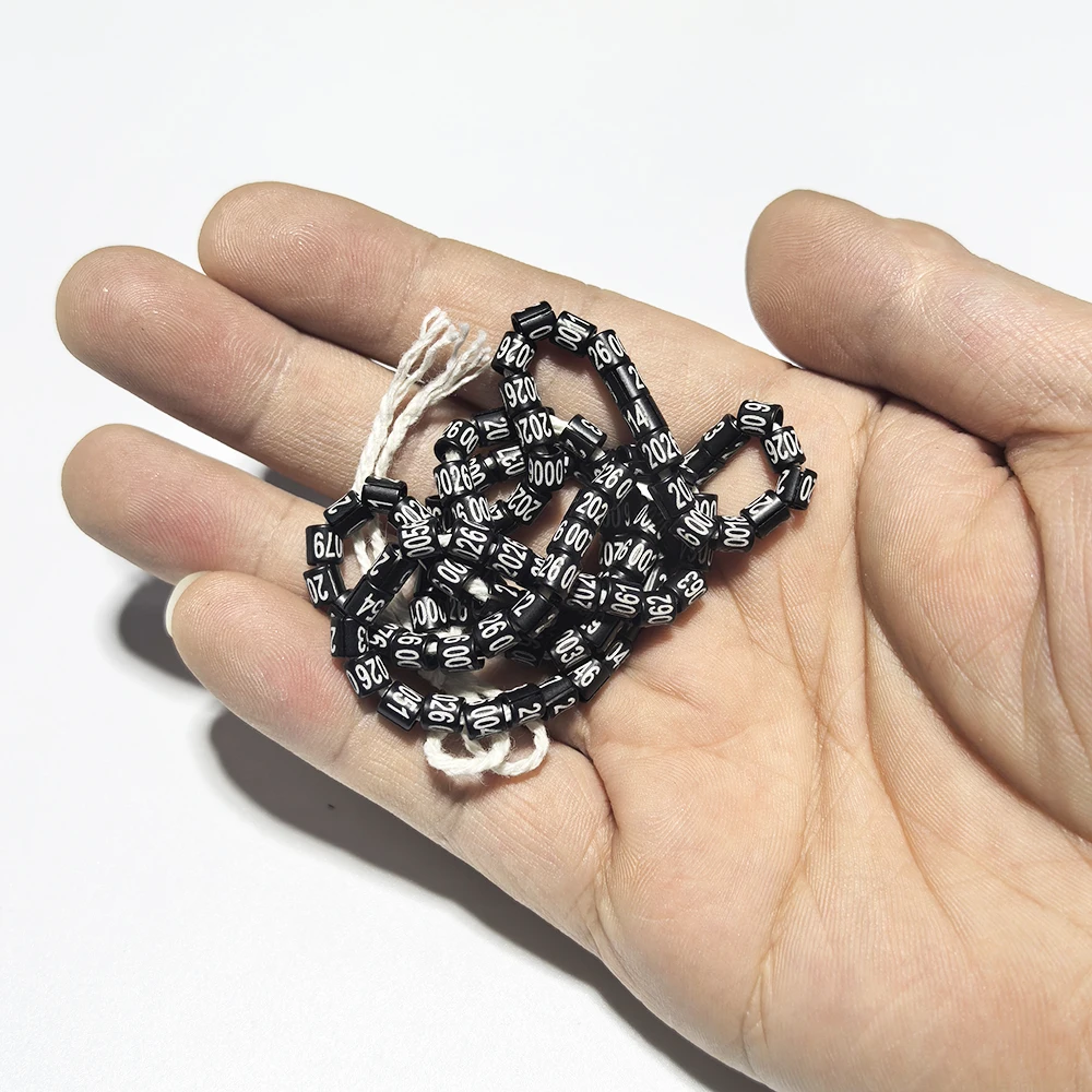 50 قطعة خواتم الطيور الألومنيوم المغلقة المخصصة 2025 أسود 2026 الأخضر كناري البجريجار الذهبي (2.6 مللي متر إلى 9.0 مللي متر)-الوليد 10 أيام