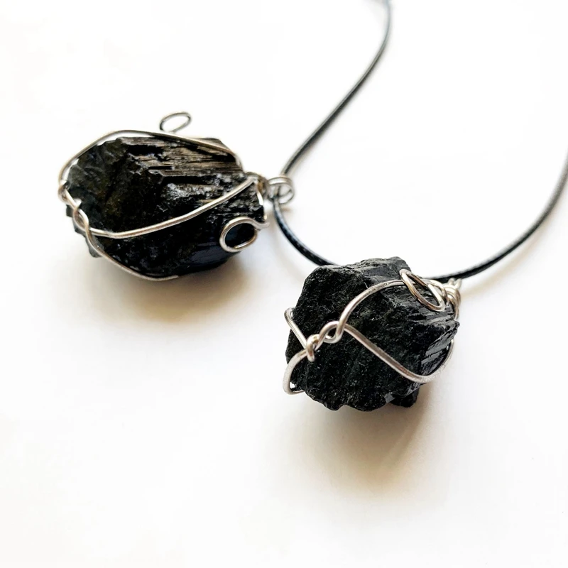 Raw Black Tourmaline Pendant Necklace Wholesale Bulk Rough Stones Copper Wire Wrapped Jewelry Crystals Necklaces 1pc Dropship