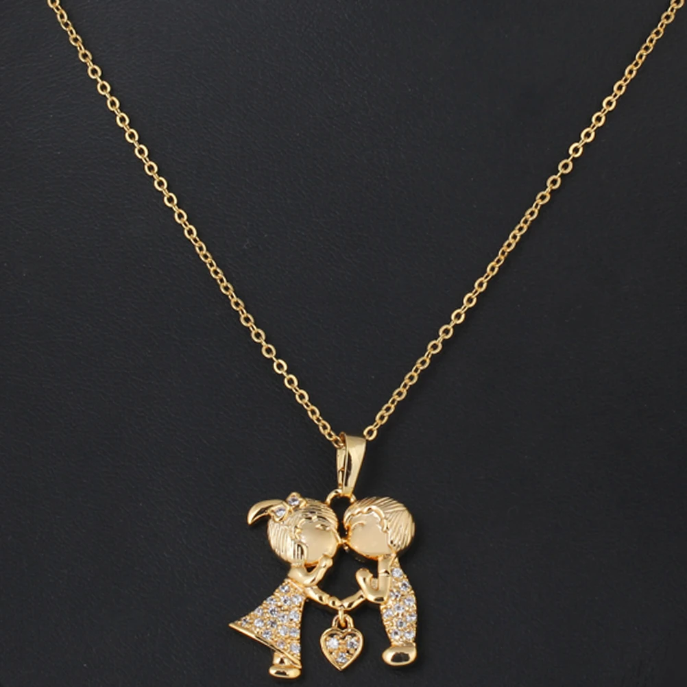 

Kissing Zircon Necklace Women Micro Inlay Hollow Out Pendant Rhinestones Boy Girl Shape Chain Jewelry Accessories