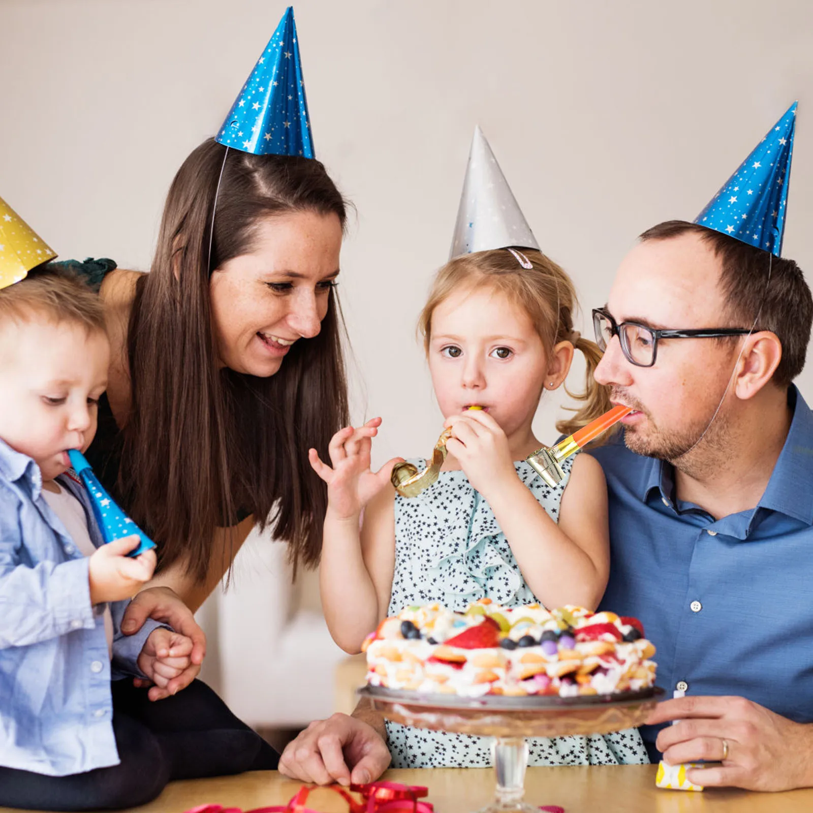 

110Pcs Long Nose Whistle Blowouts Colorful Plastic Party Noise Makers Kids Birthday Carnival Cheering Props Party Whistles