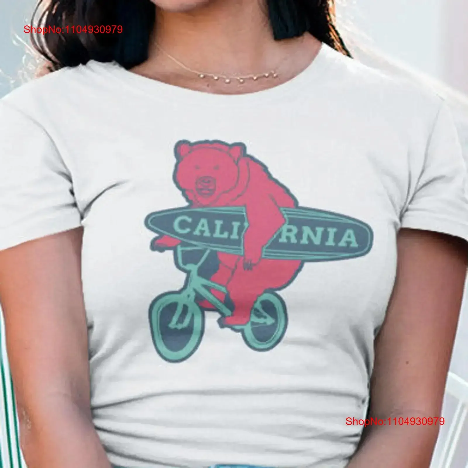 

Surfer Bear California T Shirt FeminisT Retro West CoasT Vintage Hipster Cali vintage Washed Unisex Versatile fashion