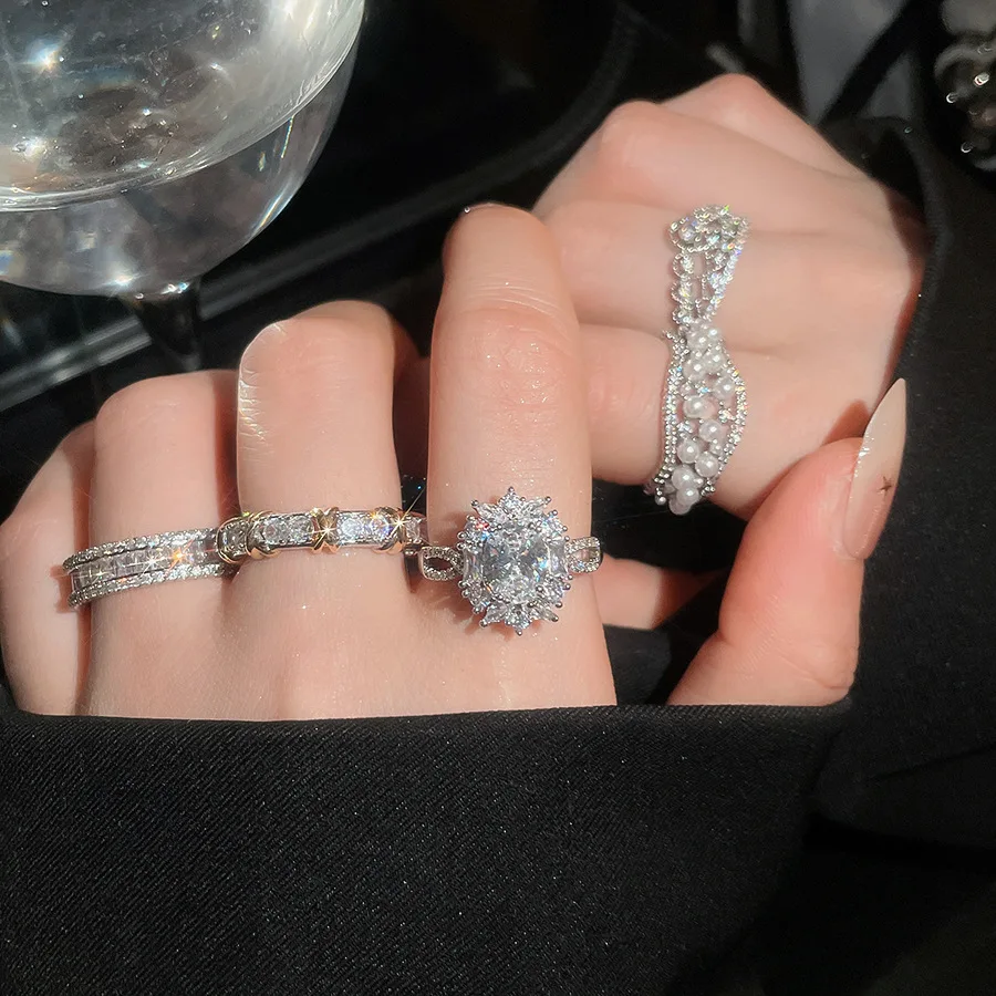 Neuer Vintage Zirkon Hohlperlen Offener Ring Nischen-High-End-Ring Sanfte Ausstrahlung Modeschmuck Paarringe für Herren Luxus – Detail 1
