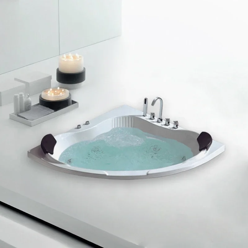 

Acrylic embedded fan-shaped triangular massage surfing bathtub
