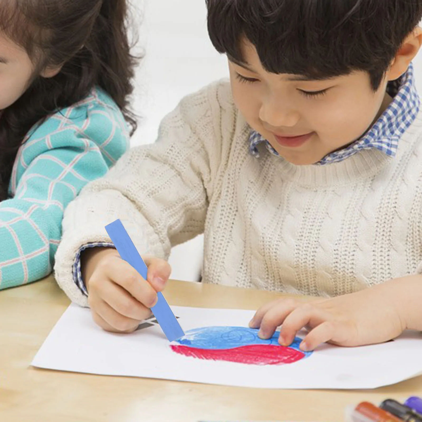 

1Pack Water Soluble Colored Chalk 24 Colors Practical for Indoor Outdoor Art Teaching Drawing -Free Chalk