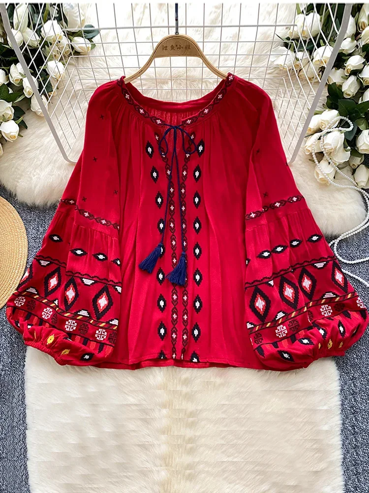 Women's Retro Blouse National Style Embroidered Lace-Up Tassel V-Neck Lantern Sleeve Tops Loose All-Match Blusa A159