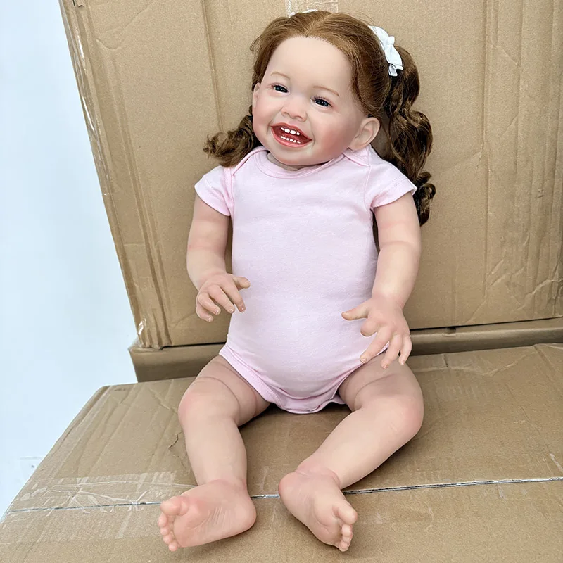 دمية ميلا الواقعية بطول 60 سم تشبه الأطفال حديثي الولادة مع جسم قماشي ناعم وشعر مجعد جميل وفستان وردي كهدية عيد ميلاد للأطفال