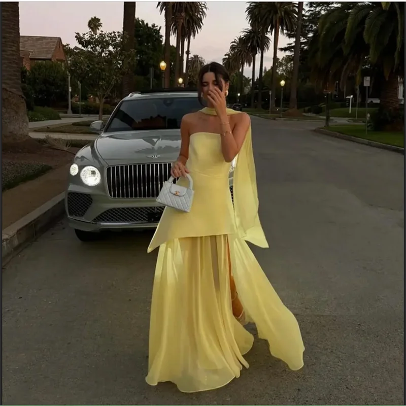 Himmelblaue A-Linie, elegante Abendkleider, langes, trägerloses Chiffon-Partykleid, bodenlang, Dubai-Fashion-Abschlussballkleider, individuell gestaltet