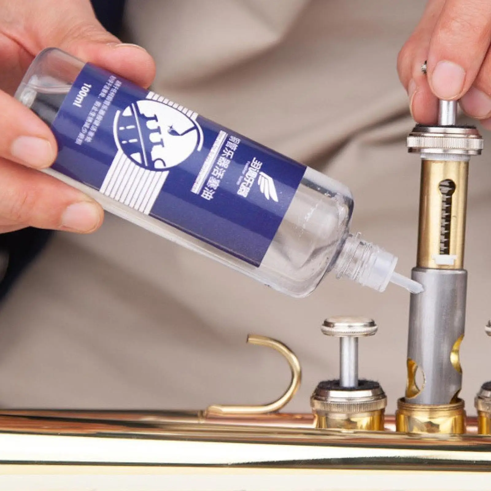 زيت مفتاح للأدوات النحاسية 100 مل زيت صمامات تشحيم ناعم لإصلاح البوق وملحقاتها