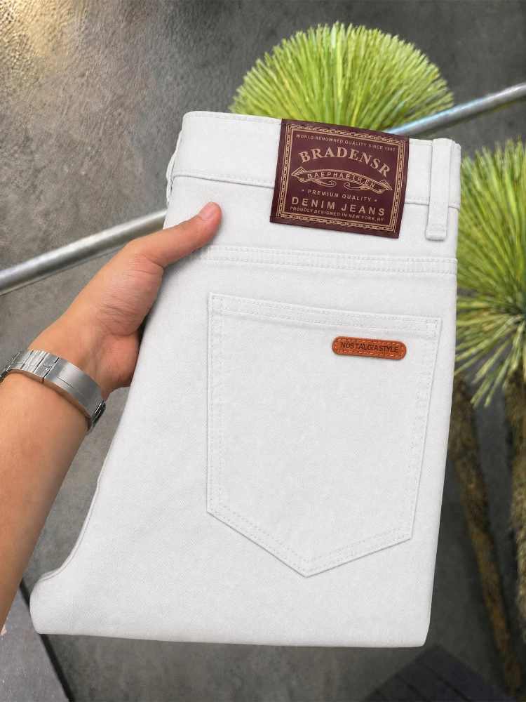Weiße Stretch-Jeans für Herren, schmal geschnitten, knöchellang, Denim-Hose, Business-Casual, minimalistisch, einfarbig, Alltagshose