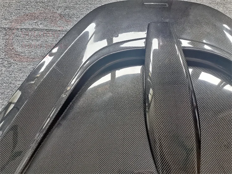 Upgraded versionHigh quality 720s hood N style carbon fiber hood for McLaren 720s