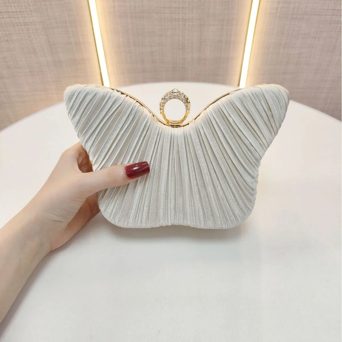 

Вечерняя сумка-клатч Butterfly Box Diamond для женщин: модная, универсальная, со стразами, для вечеринок и банкетов