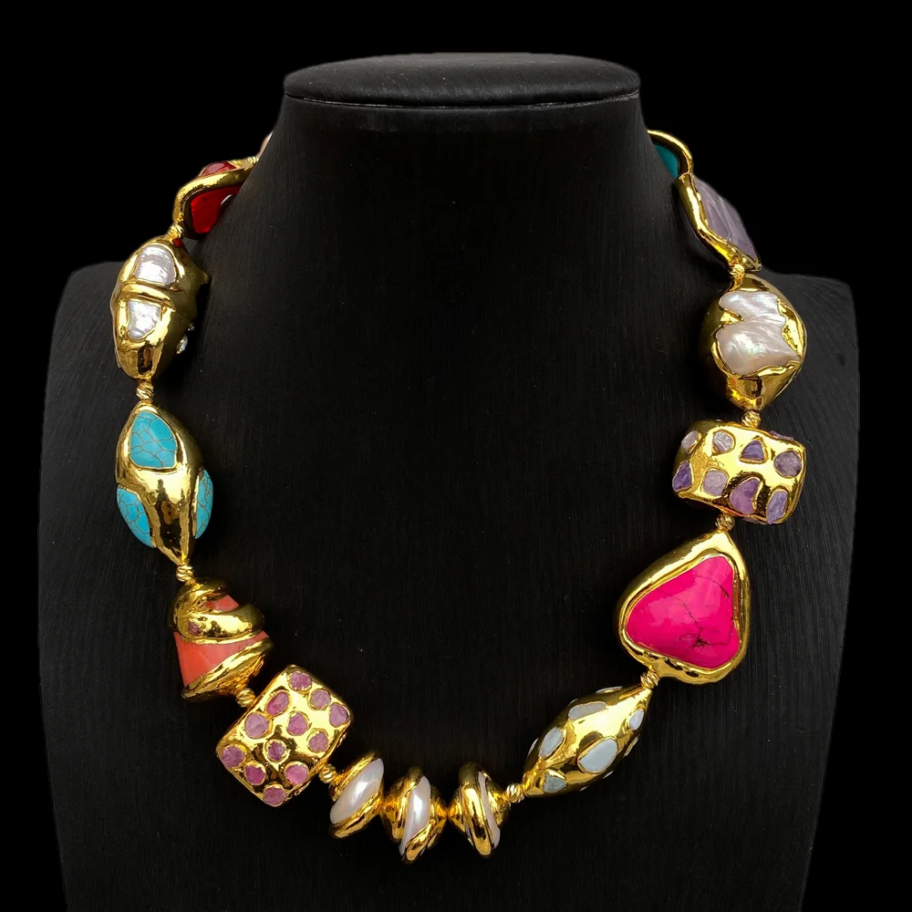 

Ожерелье-чокер из чароита, аметиста, бирюзы, голубого ларимара, турмалина и пресноводного жемчуга. Ювелирные украшения, подарки.