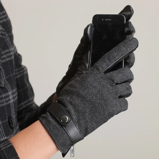 Leather Gloves for Men Winter Woolen Motorcycle Driving 100% Genuine Leather Sheepskin Gloves Full Finger Guantes Outdoor Button