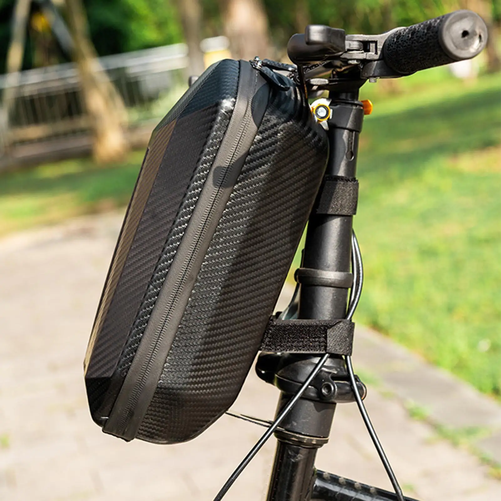 

Electric Scooter Bag Storage Bike Pouch For Handlebars 4L Rainproof Scooter Handlebar Bag For Commuting Mountain Camping Travel