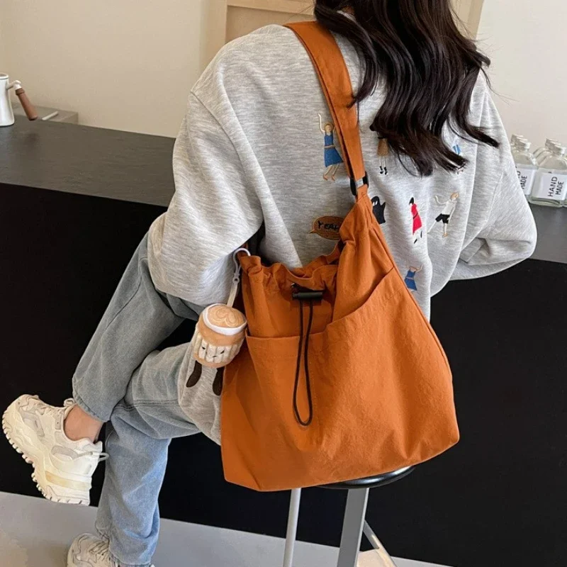 

2025 New Women Shoulder Bag Nylon Anti-Wrinkle Lightweight Large Capacity Fashion Crossbody Bags